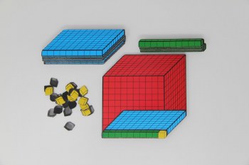 Additional picture of Teachers Magnetic 3D Base Ten Set 4 Colour (Set 54)