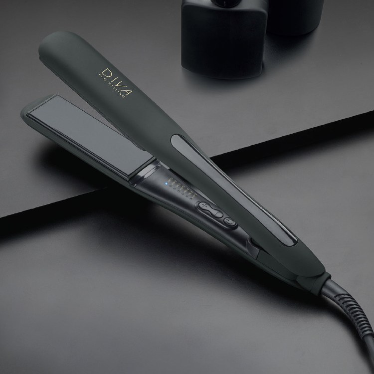 Diva Wide Digital Styler
