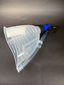 Measuring oil funnel with hose