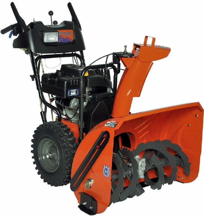 SNOWBLOWER, TWO STAGE, 4-CYCLE --- USES REGULAR GASOILINE