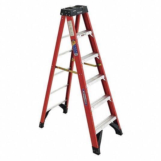 LADDER, STEP, 10 FT, FIBERGLASS