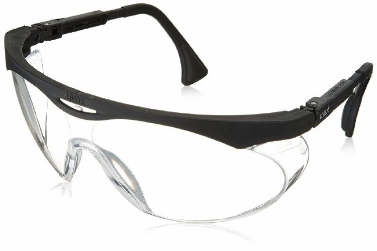 SAFETY GLASSES, SMOKE FRAME, CLEAR LENS, BASIC ECONOMY