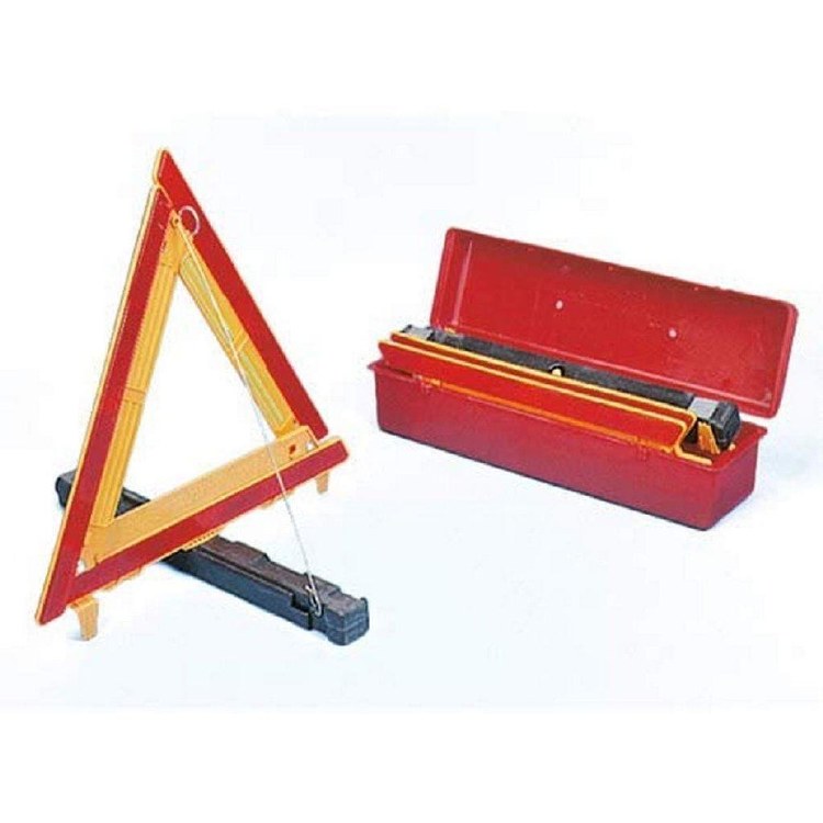 TRIANGLE SAFETY KIT, 3 TRIANGLES, W/ CASE