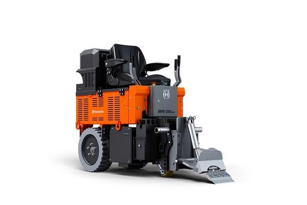 STRIPPER-SCRAPER, SELF PROPELLED ,VARIABLE SPEED  RIDE ON  12V BATTERY POWERED BMS220ADB