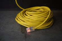 Additional picture of EXTENSION CORD, YELLOW, 12/3 WIRE, 100 FT, LIGHTED END