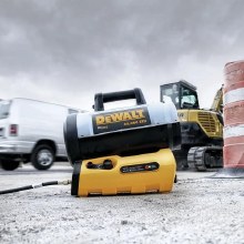 Additional picture of Heater Propane Forced Air 20V/60V Max Flexvolt 70,000 BTU Cordless Dewalt