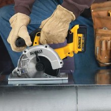 Additional picture of Saw Circular 20V Max Cordless Metal Cutting 5-1/2" Dewalt (Bare Tool)