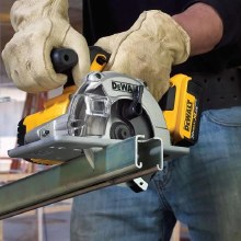 Additional picture of Saw Circular 20V Max Cordless Metal Cutting 5-1/2" Dewalt (Bare Tool)