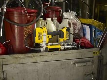 Additional picture of Gun Grease 20V Max Cordless Dewalt (Bare Tool)