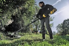 Additional picture of Trimmer 60V Max Cordless Brushless (Attachment Capable) Dewalt (Bare Tool)