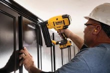 Additional picture of Nailer Kit Brad 18 GA 20V Max XR Dewalt  (1) Battery (1) Charger