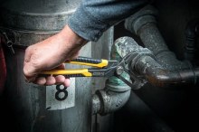 Additional picture of Pliers 10" Straight Jaw Pushlock Dewalt