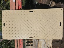 Additional picture of ROAD TRACK MAT TAN BEIGE HDPE 48" x 96" x 1/2" HANDLES, TEXTURED BOTH SIDES