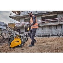 Additional picture of TAMPER PLATE COMPACTOR FORWARD DEWALT POWERSHIFT  BATTERY
