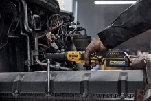Additional picture of Ratchet 20V Max  XR Cordless Brushless 3/8" & 1/2" Kit Dewalt (1) Battery (1) Charger (1) Bag