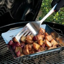 Additional picture of GRILLING BASKET LARGE DELUXE - VEGETABLES OR MEAT
