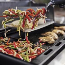 Additional picture of GRIDDLE INSERT RUST-RESISTANT FOR 3 BURNER GENESIS 2016+ and SUMMIT 2024+