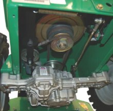 Additional picture of BRUSH CUTTER 26" PROPELLED HONDA GXV390 PIVOTING DECK FOAMED TIRES