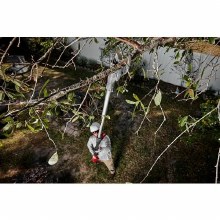 Additional picture of Saw M18 Brushless Telescoping Pole Pruning Shears Kit Milwaukee