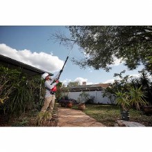 Additional picture of Saw M18 Brushless Telescoping Pole Pruning Shears Kit Milwaukee