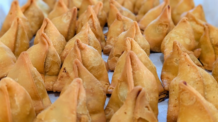 Jalapeno Cheese Cocktail Samosa 8 pcs
