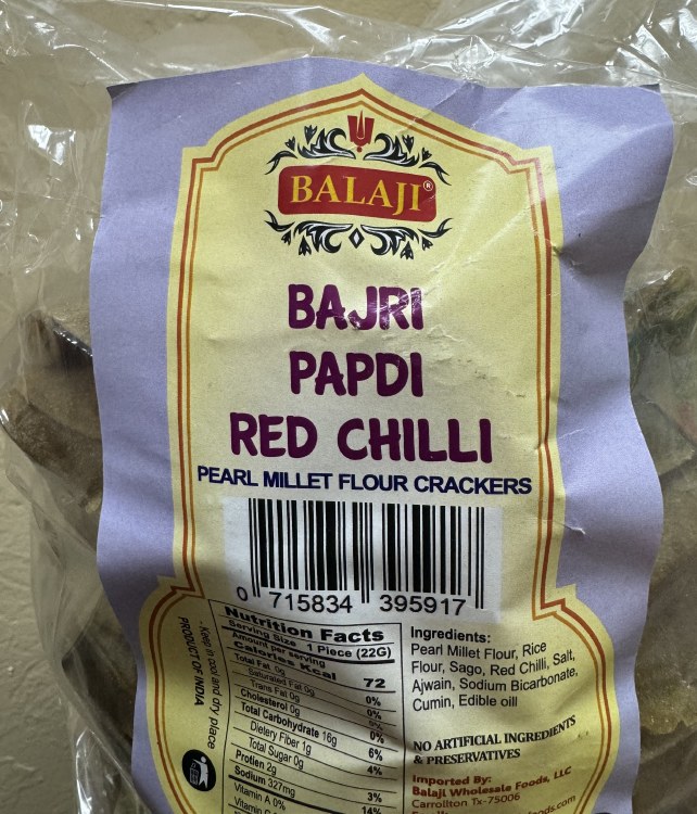 Balaji Bajri Papdi Red Chilli 500 G