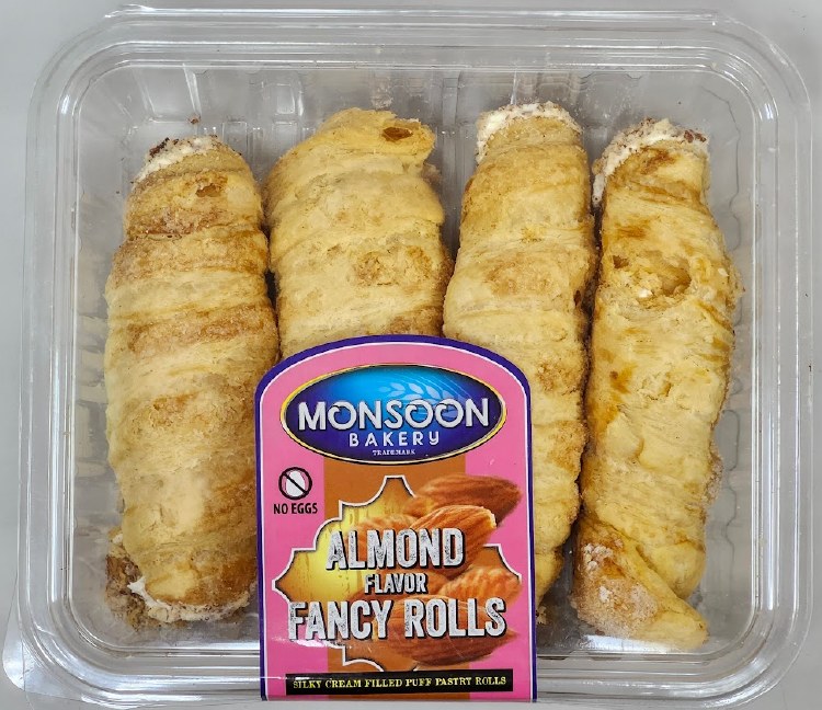 Mons.Fancy Roll Almond 6 Oz.