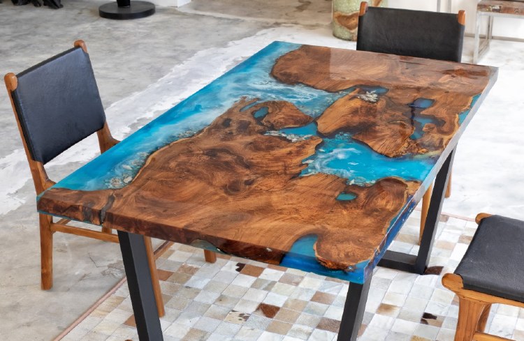 DANA RESIN BLUE DINING TABLE