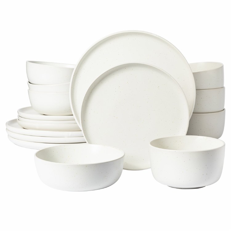 WHITE DINNERWARE SET - 16 PIECE