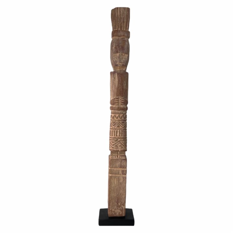 RESIN TOTEM POLE FIG