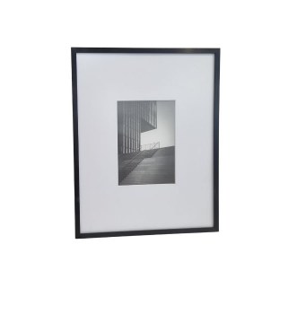 BLACK PICTURE FRAME