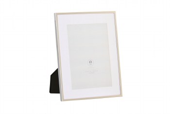 SILVER PICTURE FRAME 5" X 7"