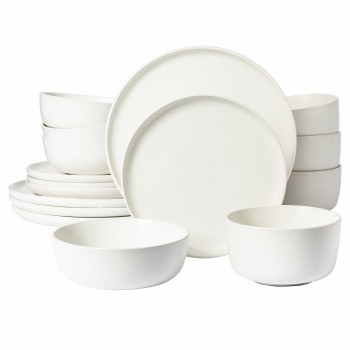 WHITE DINNERWARE SET - 16 PIECE