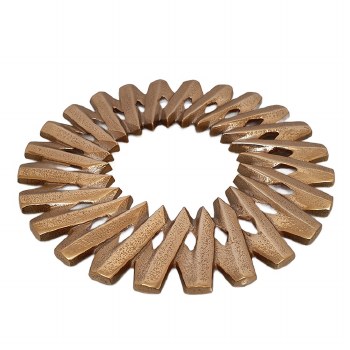 ROUND GOLD TRIVET