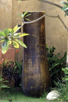 NATURAL COCONUT VASE 78IN