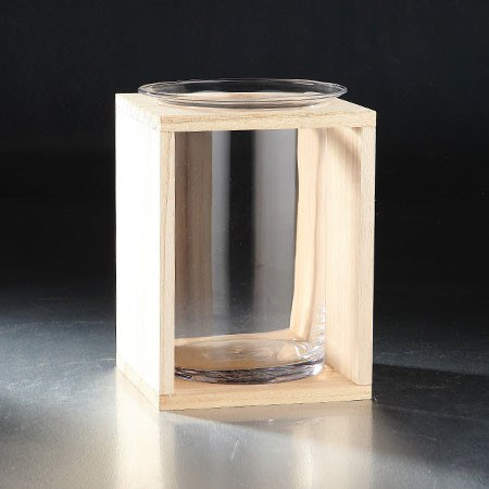 GLASS VASE IN WOOD BOX