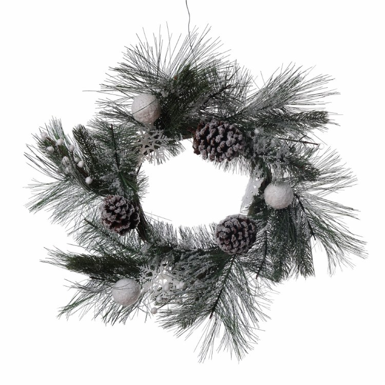 PINE WREATH W/BALLS