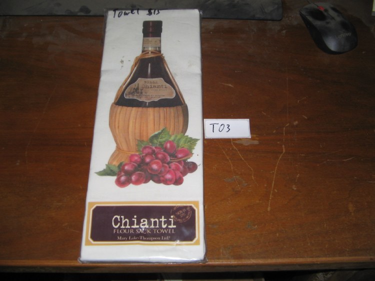 CHIANTI WINE BOTTLE TOWEL