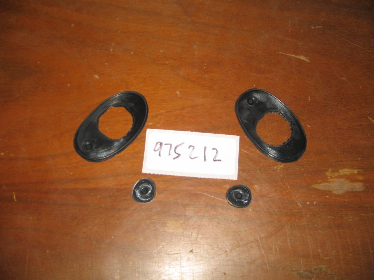 HANDLE RUBBER BASE GSKT SET
