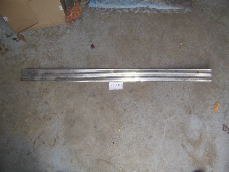 RIGHT DOOR SILL PLATE