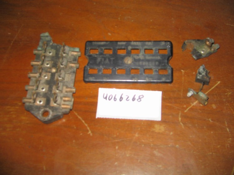 FUSE BOX INTERNAL COVER