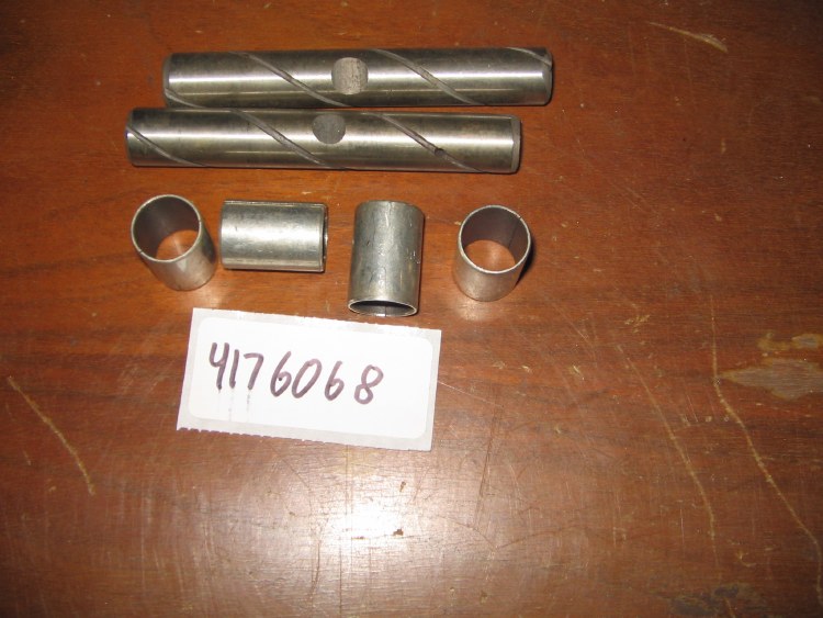 A/M KING PIN & BUSHING SET