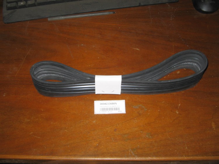 FAN SHROUD RUBBER ONLY
