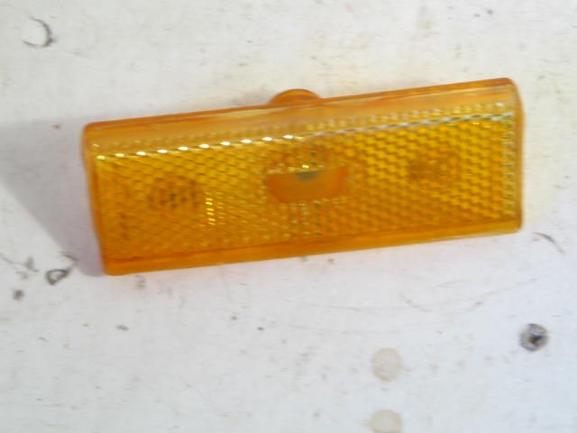 1971-88 AMBER F SIDE MARKER