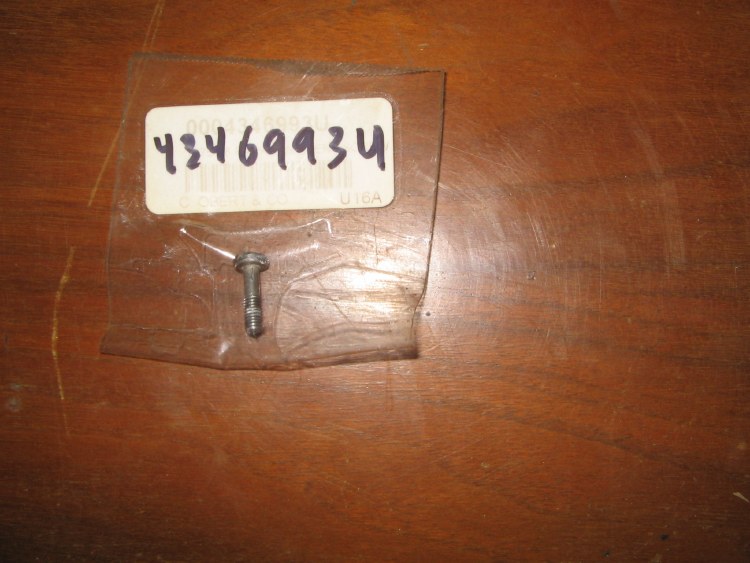 1975-88 PARK LAMP LENS SCREW