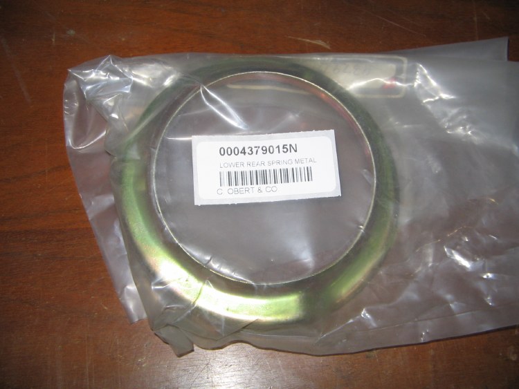 LOWER REAR SPRING METAL PERCH