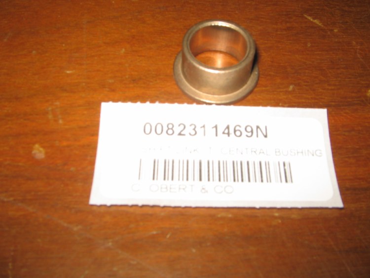 SHIFT LINK "T" CENTRAL BUSHING