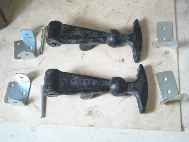 "ABARTH" RUBBER HOOD LATCH