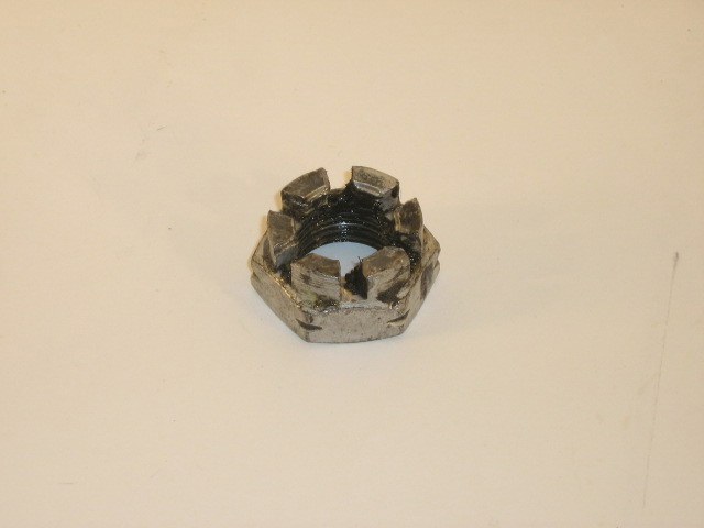 LEFT HAND THREAD NUT