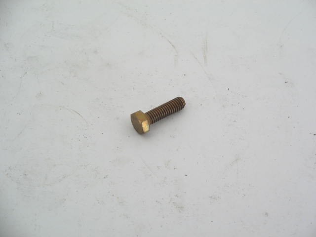 REAR OIL SEAL HOLDER BOLT
